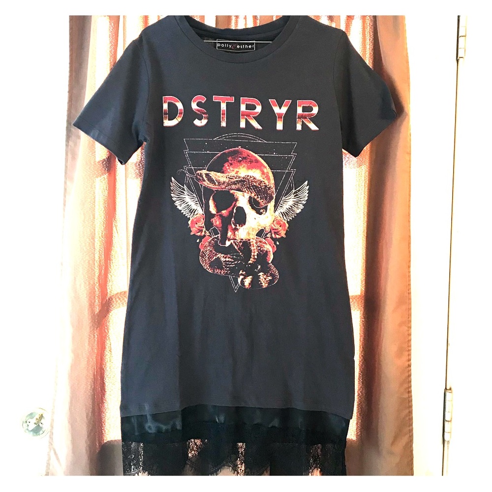 T-shirt dress with lace and satin trimming